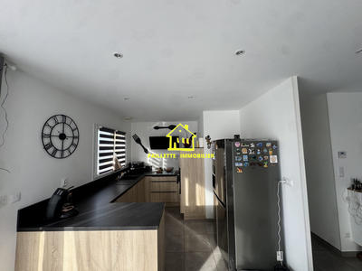 Maison - 102 m² - 5 pièces