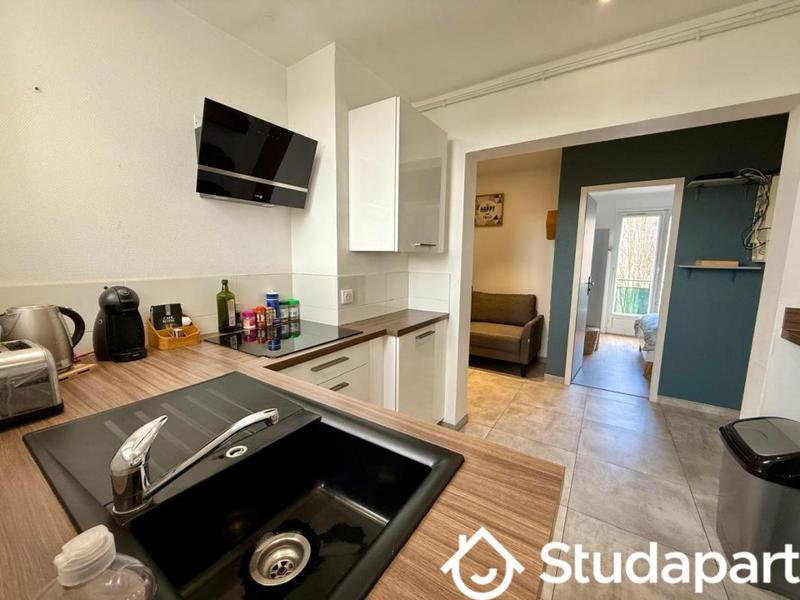 Chambre - 10 m² - 1 pièce