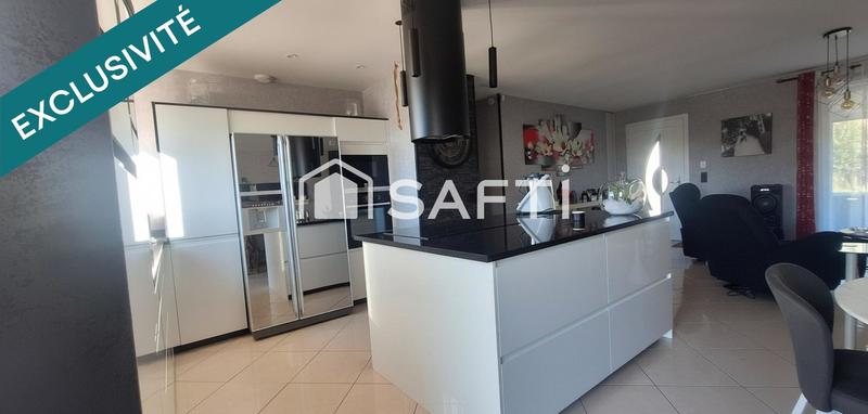 Maison - 90 m² - 5 pièces