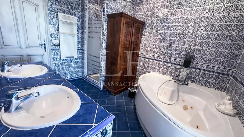 Villa - 179 m² - 5 pièces