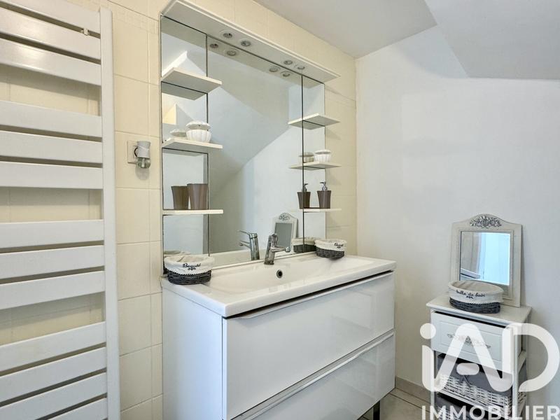 Maison - 96 m² - 5 pièces