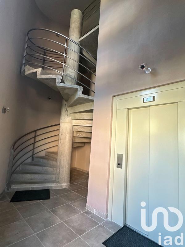 Appartement - 183 m² - 6 pièces