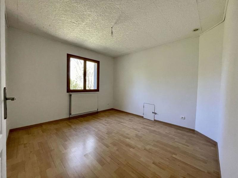 Maison - 228 m² - 8 pièces