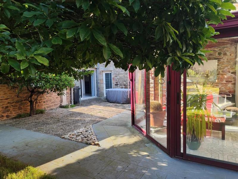 Maison de village - 225 m² - 7 pièces