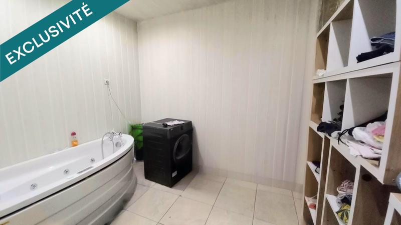 Maison - 216 m² - 7 pièces