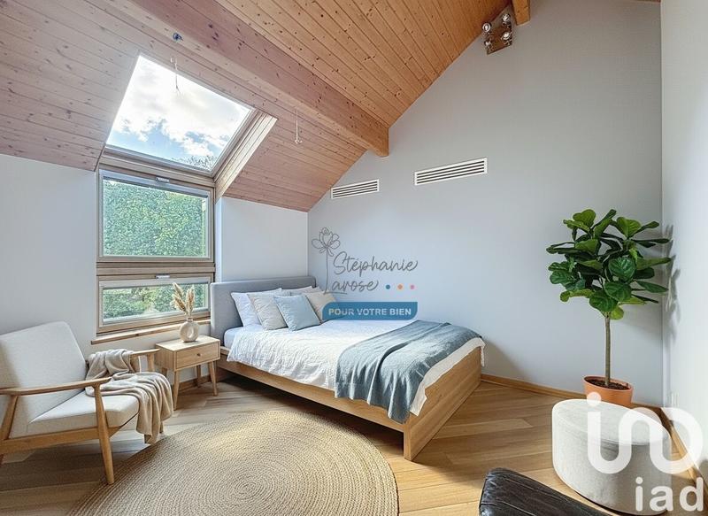 Maison de maîtres - 251 m² - 9 pièces