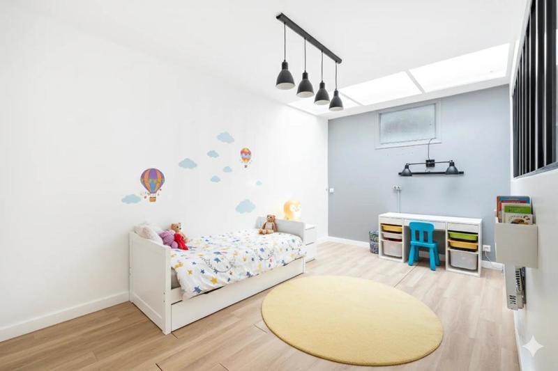 Appartement - 179 m² - 7 pièces