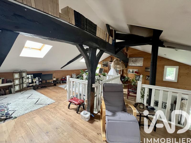 Maison - 167 m² - 9 pièces