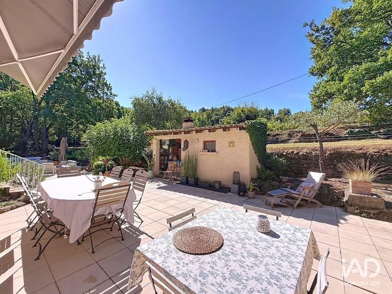 Maison - 140 m² - 5 pièces