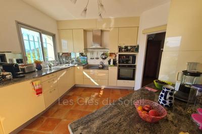 Château - 140 m² - 6 pièces