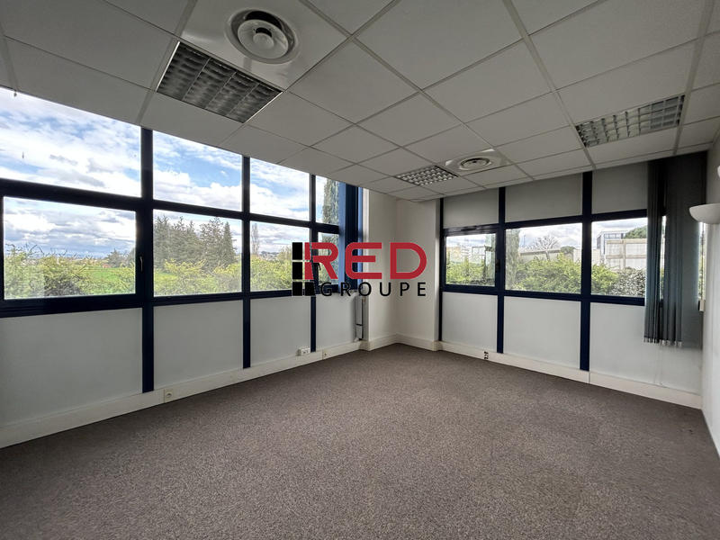 Bureau - 183 m²