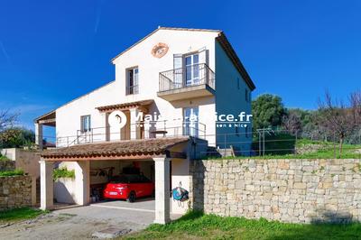 Maison - 152 m² - 4 pièces