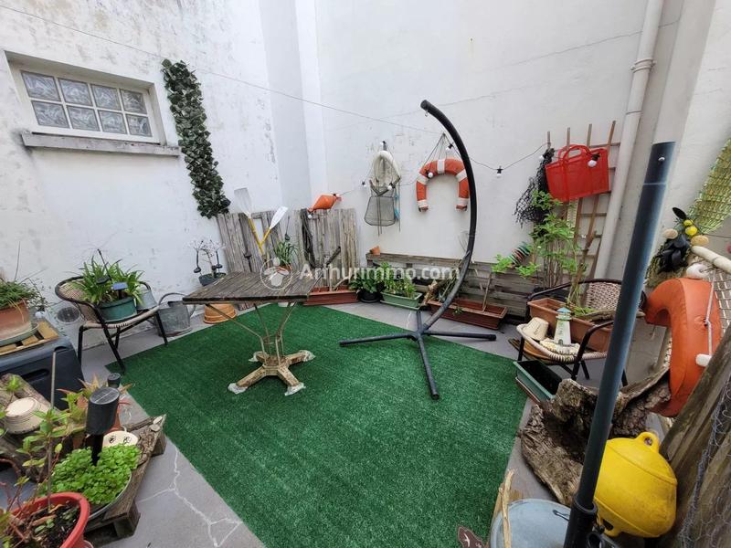 Immeuble - 134 m² - 6 pièces