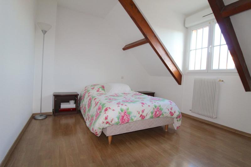 Maison traditionnelle - 100 m² - 6 pièces