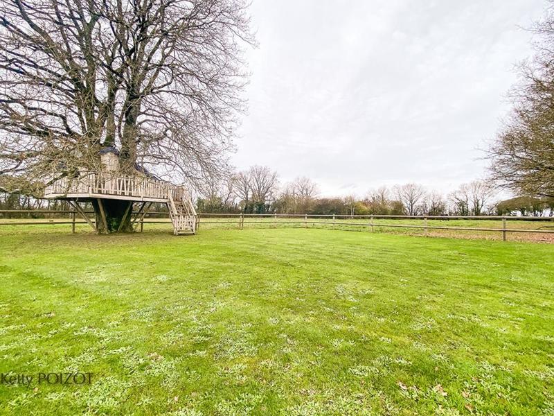 Maison - 184 m² - 8 pièces