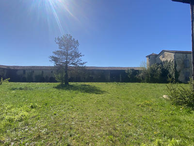 Bastide - 700 m² - 10 pièces