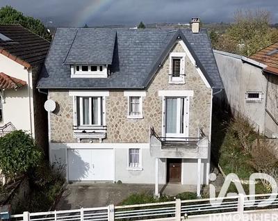 Maison - 83 m² - 5 pièces