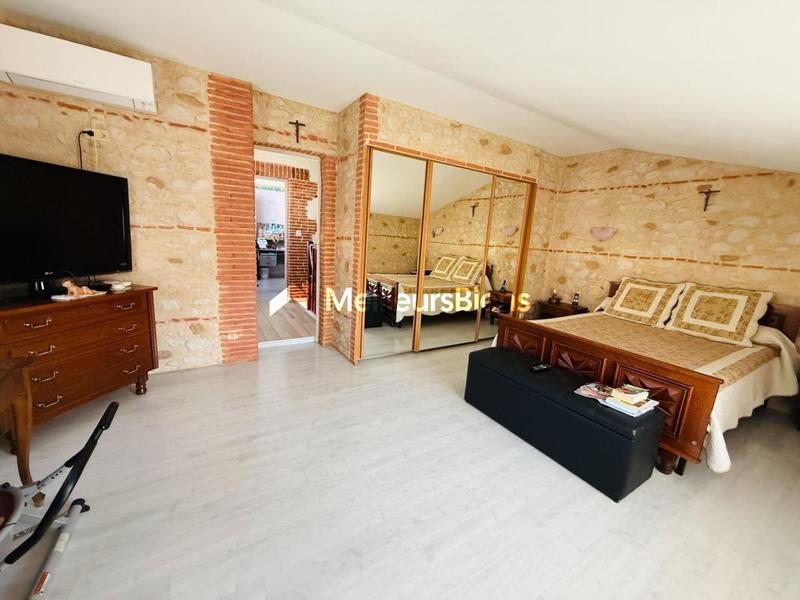 Maison - 167 m² - 7 pièces