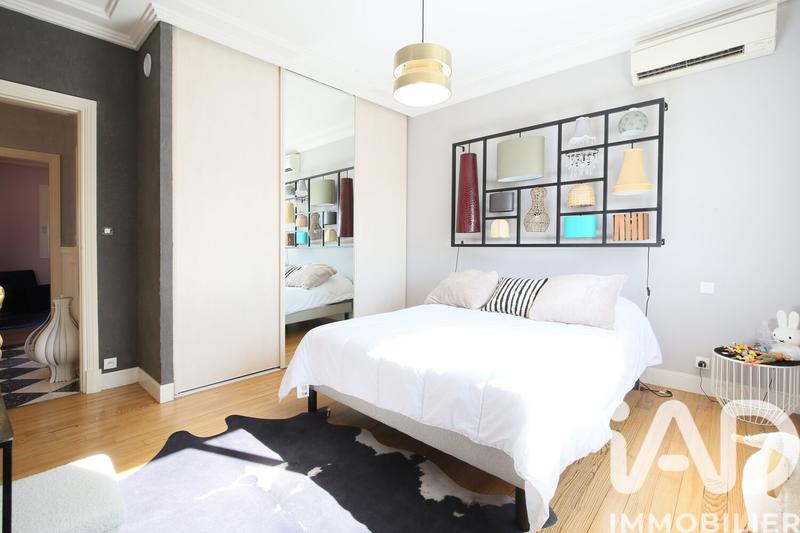 Maison de ville - 296 m² - 7 pièces