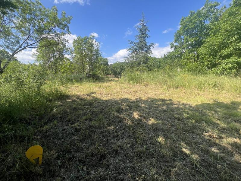 Terrain constructible - 1 189 m²