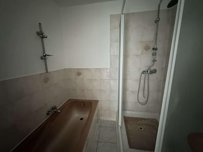 Appartement - 81 m² - 3 pièces