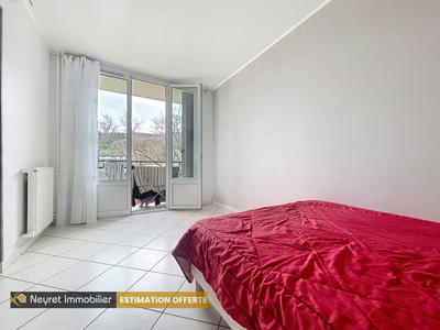 Appartement - 67 m² - 4 pièces