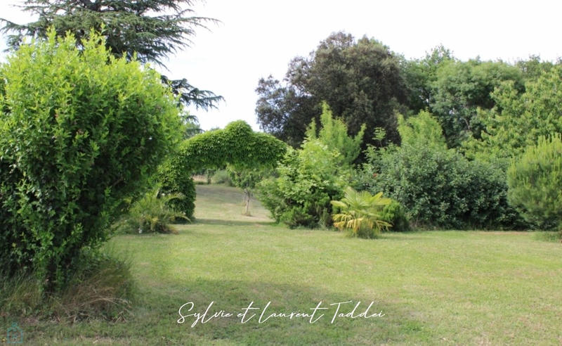 Maison - 203 m² - 6 pièces