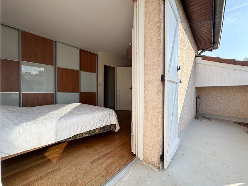 Maison - 182 m² - 8 pièces