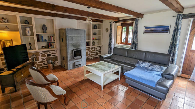 Maison - 200 m² - 7 pièces