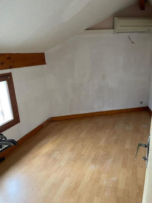 Maison de ville - 80 m² - 5 pièces