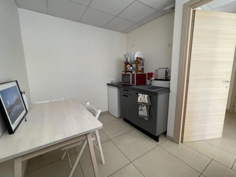 Bureau - 71 m² - 1 pièce