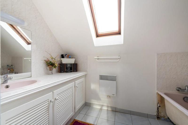 Appartement - 140 m² - 6 pièces