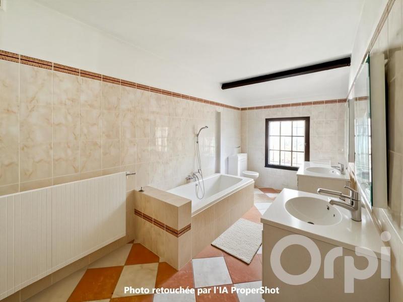 Maison - 278 m² - 7 pièces