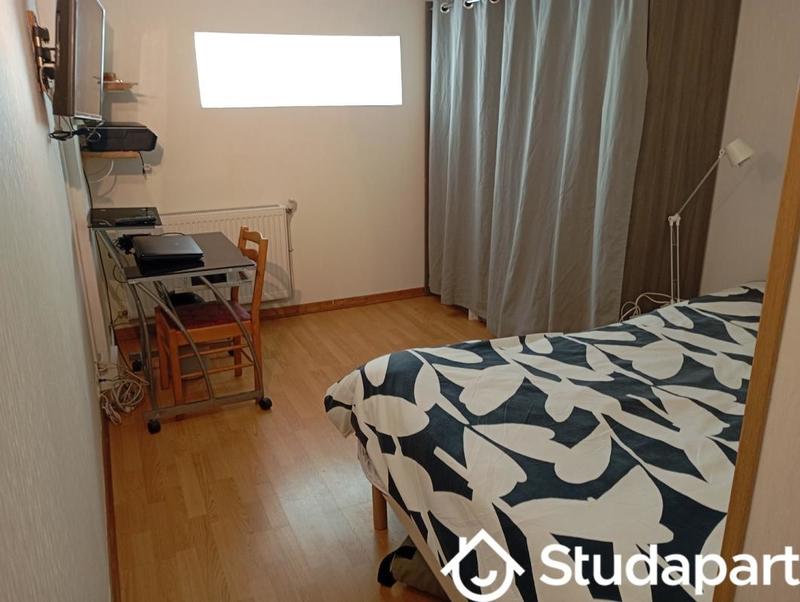 Chambre - 110 m² - 1 pièce