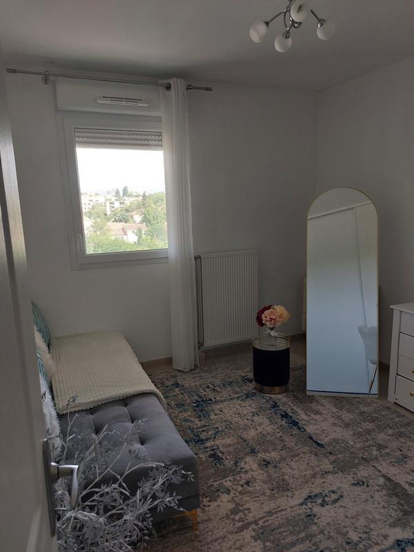 Appartement - 81 m² - 4 pièces