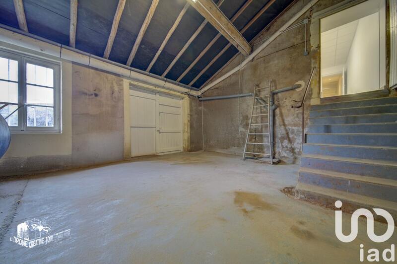 Maison - 306 m² - 13 pièces