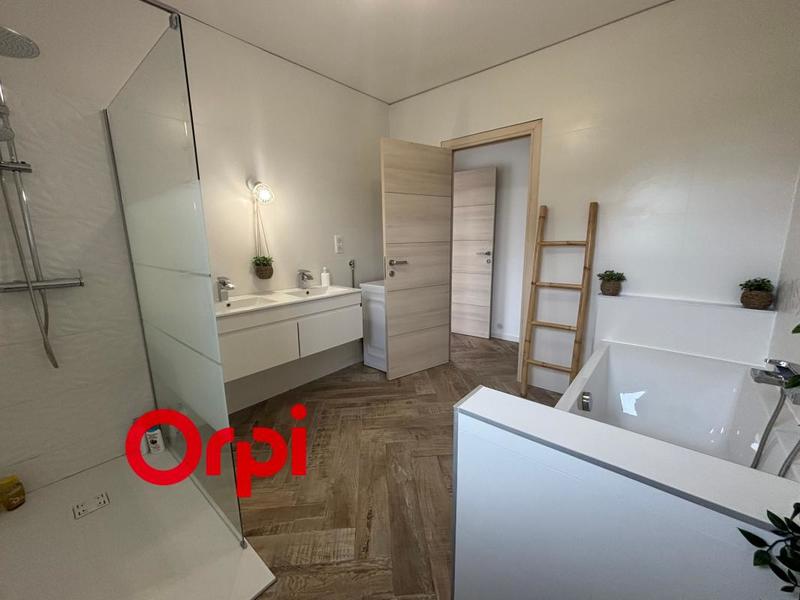 Maison - 142 m² - 5 pièces