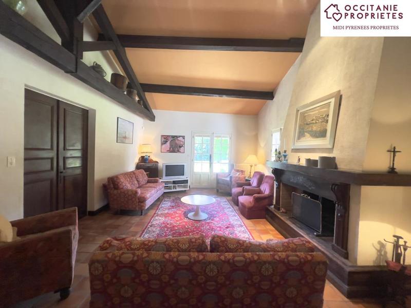 Propriété - 213 m² - 7 pièces