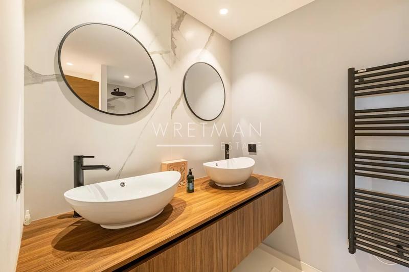 Appartement - 85 m² - 3 pièces