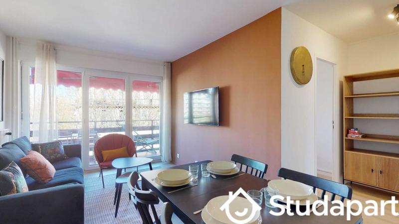 Chambre - 11 m² - 1 pièce