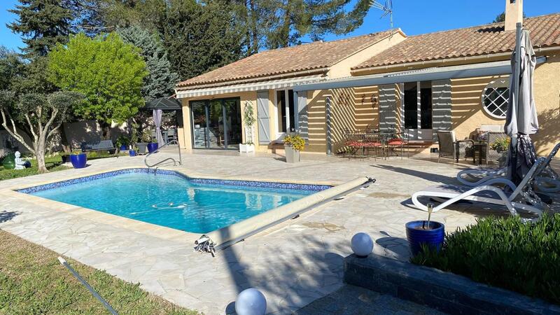 Villa - 140 m² - 5 pièces
