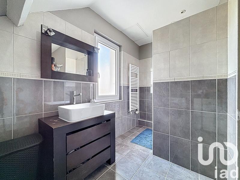 Maison - 142 m² - 6 pièces