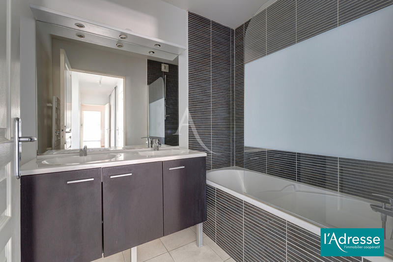 Appartement - 88 m² - 5 pièces