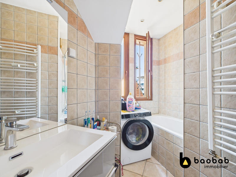 Appartement - 90 m² - 4 pièces