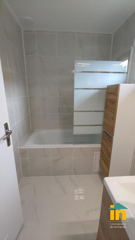 Immeuble - 130 m² - 8 pièces