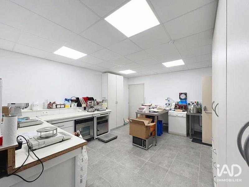 Local commercial - 1 264 m²