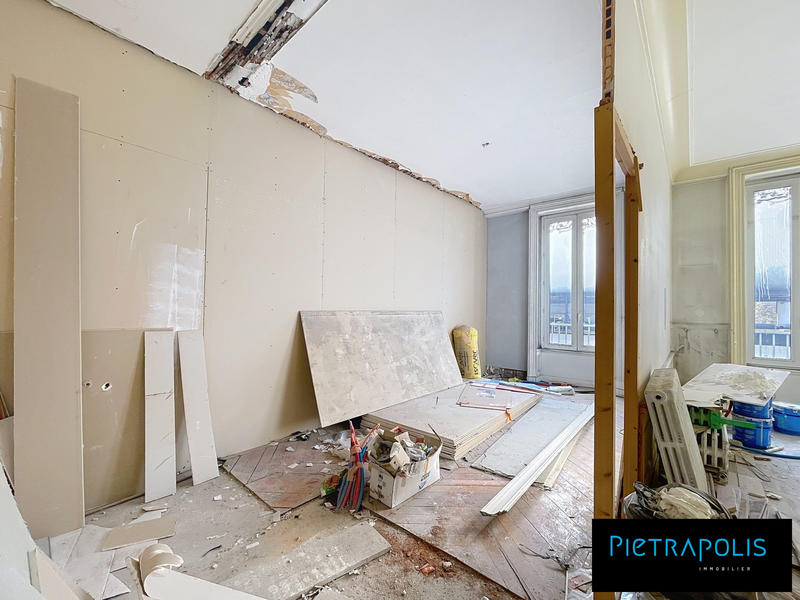 Appartement - 82 m² - 3 pièces