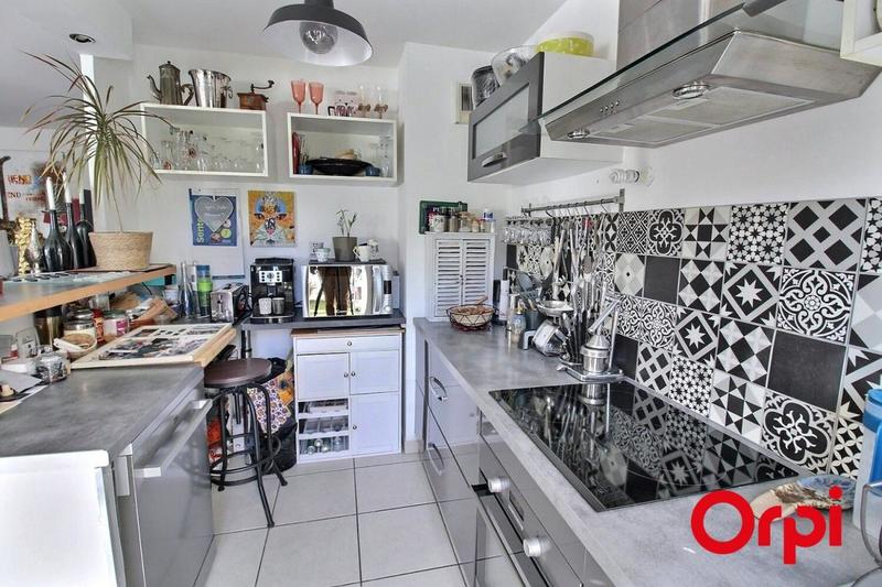 Appartement - 82 m² - 4 pièces