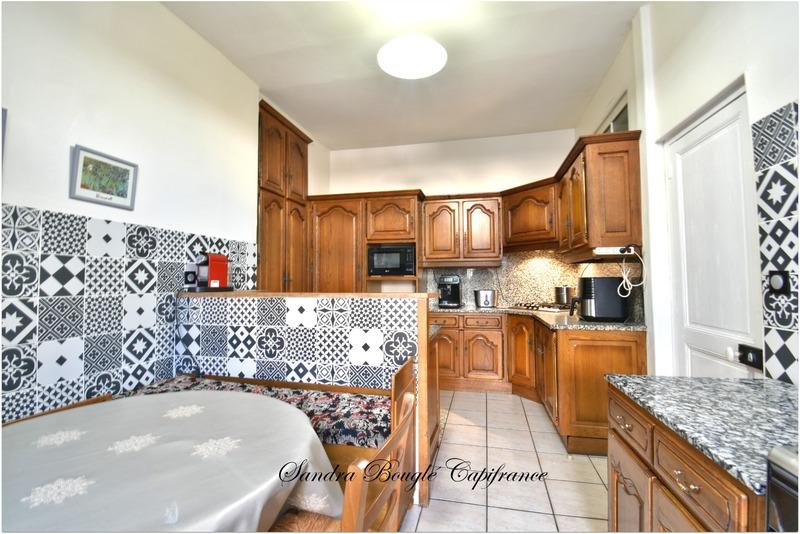 Maison de ville - 296 m² - 17 pièces