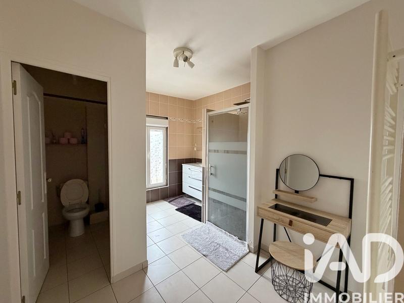 Maison - 99 m² - 5 pièces